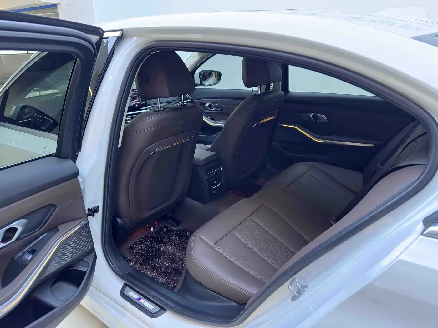 BMW 3 Series 2023 320Li M Sport Package фото 22