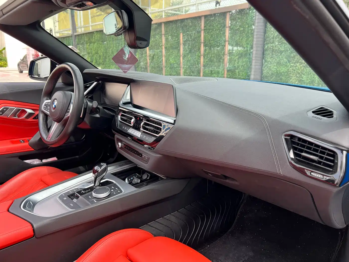 BMW Z4 2019 sDrive 25i M Sport Shadow Edition фото 11