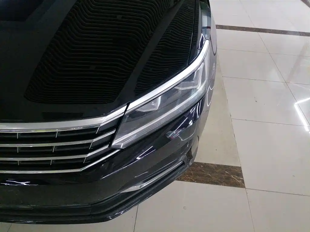 Volkswagen Passat 2017 330TSI DSG Prestige фото 24