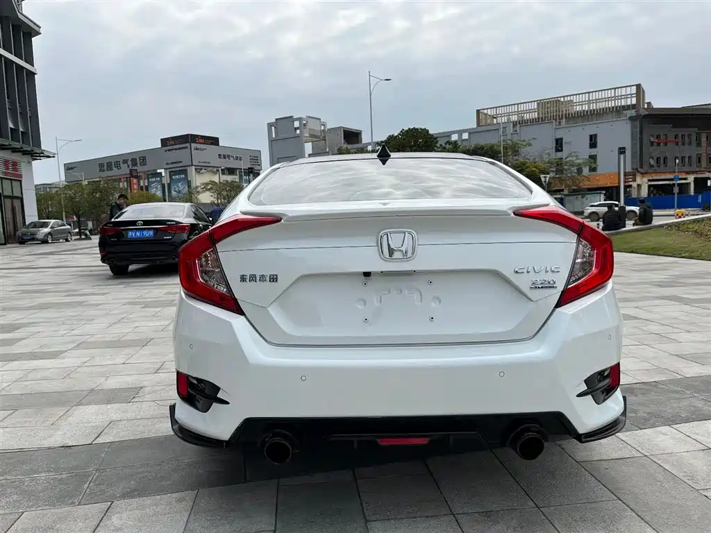 Honda Civic 2019 220TURBO CVT Jingqing Edition China V фото 5