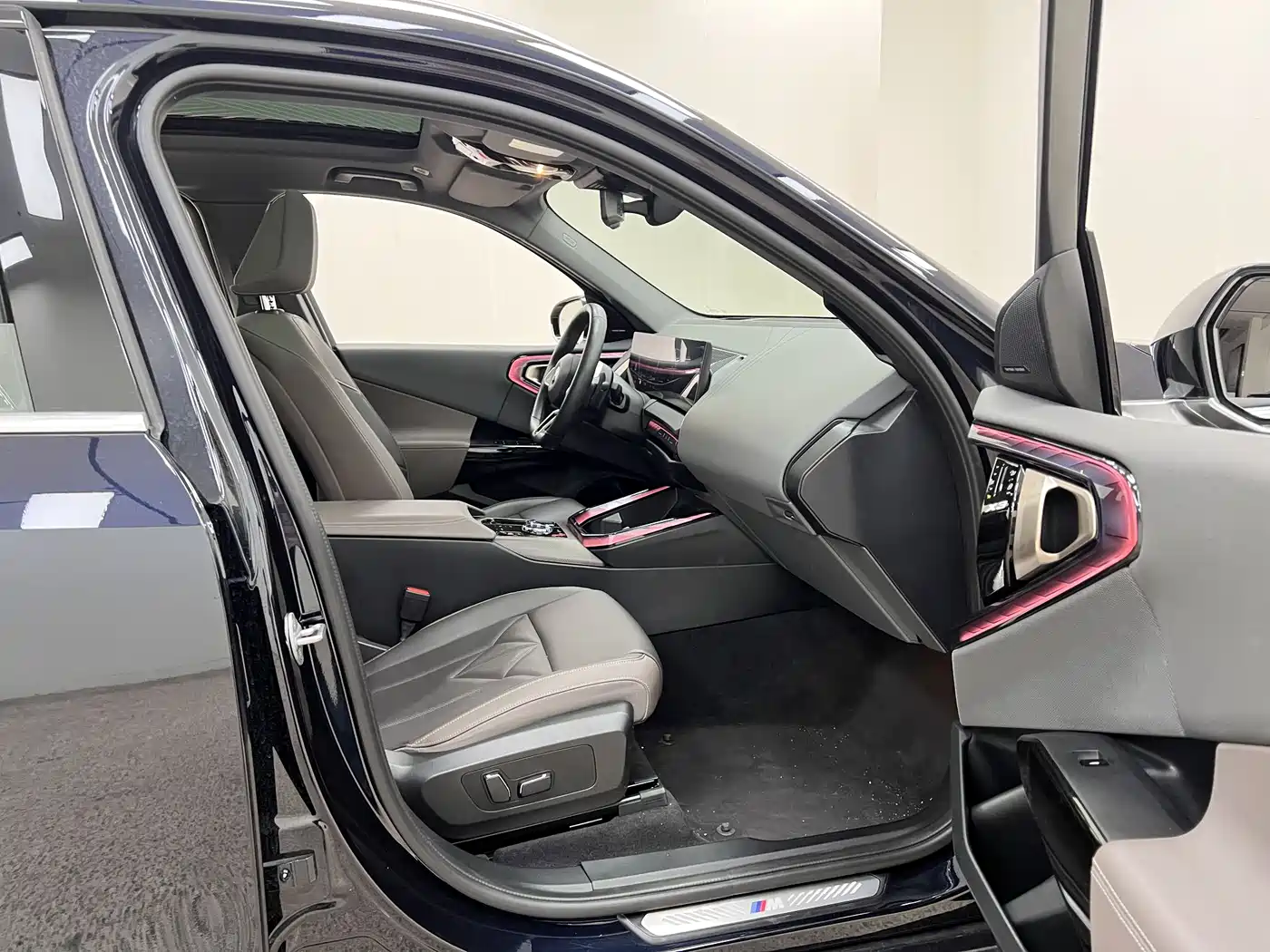 BMW X3 2025 xDrive30L Premium M Sport Package фото 32