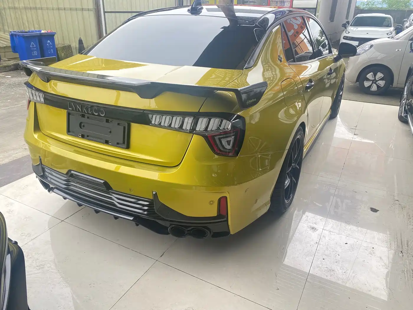 Lynk & Co 03 2020 03+ 2.0TD Auto Wind Hunter Edition фото 8