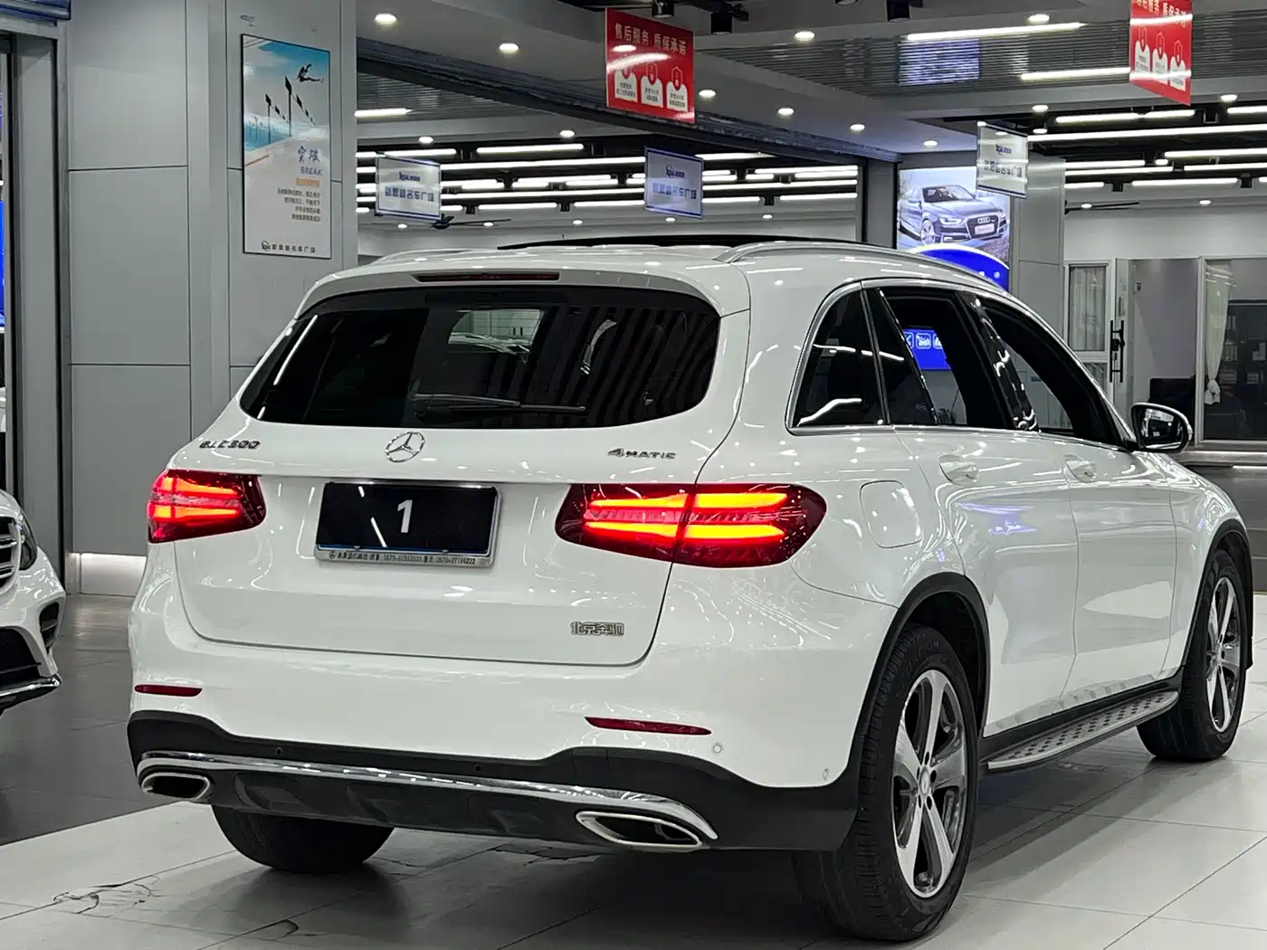 Mercedes-Benz GLC 2017 GLC 260 4MATIC Luxury фото 6