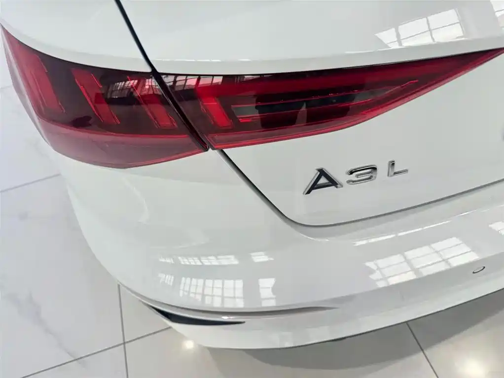 Audi A3 2024 Model A3L Limousine 35 TFSI Fashion Sport фото 13