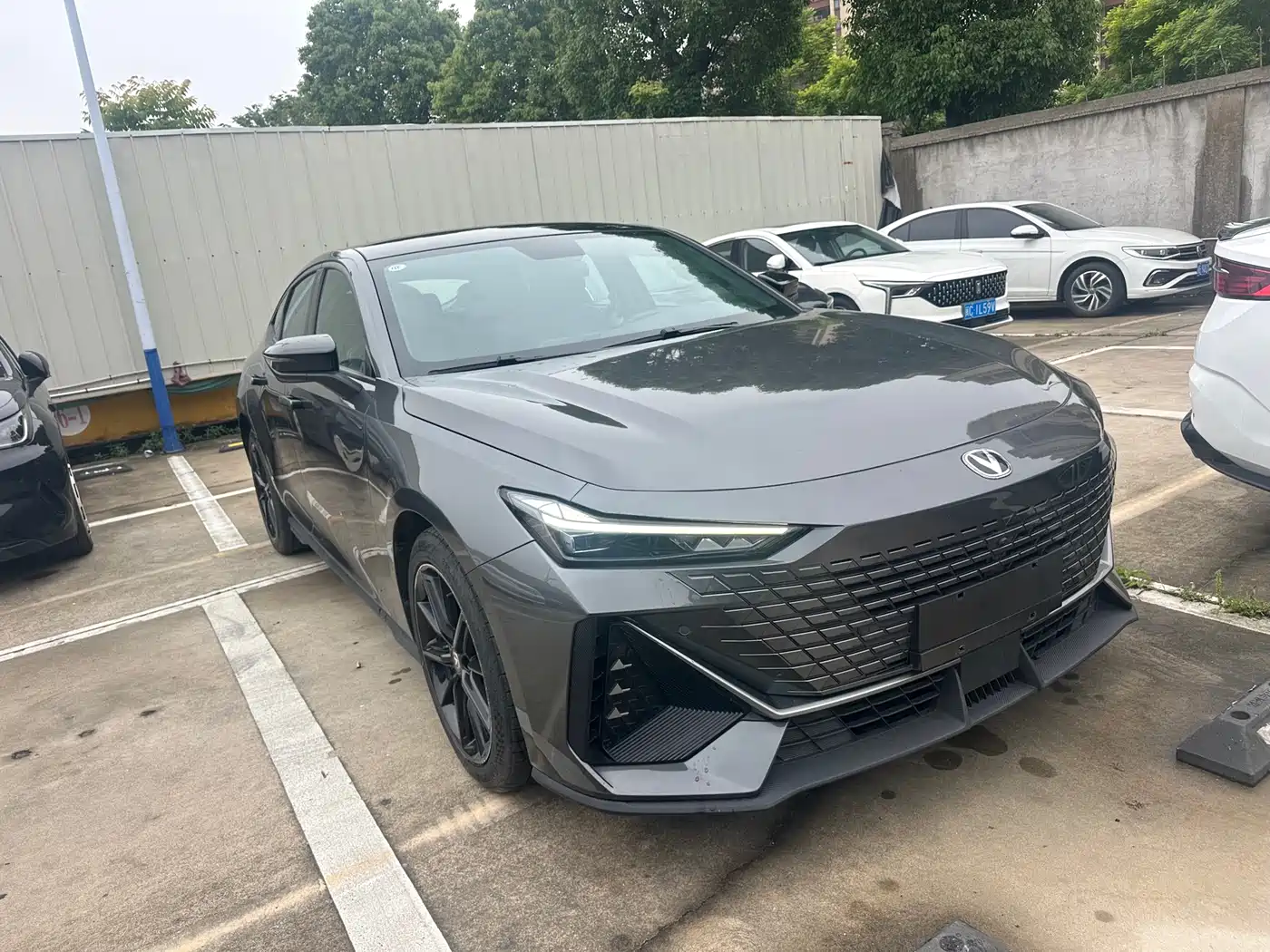 CHANGAN UNI-V