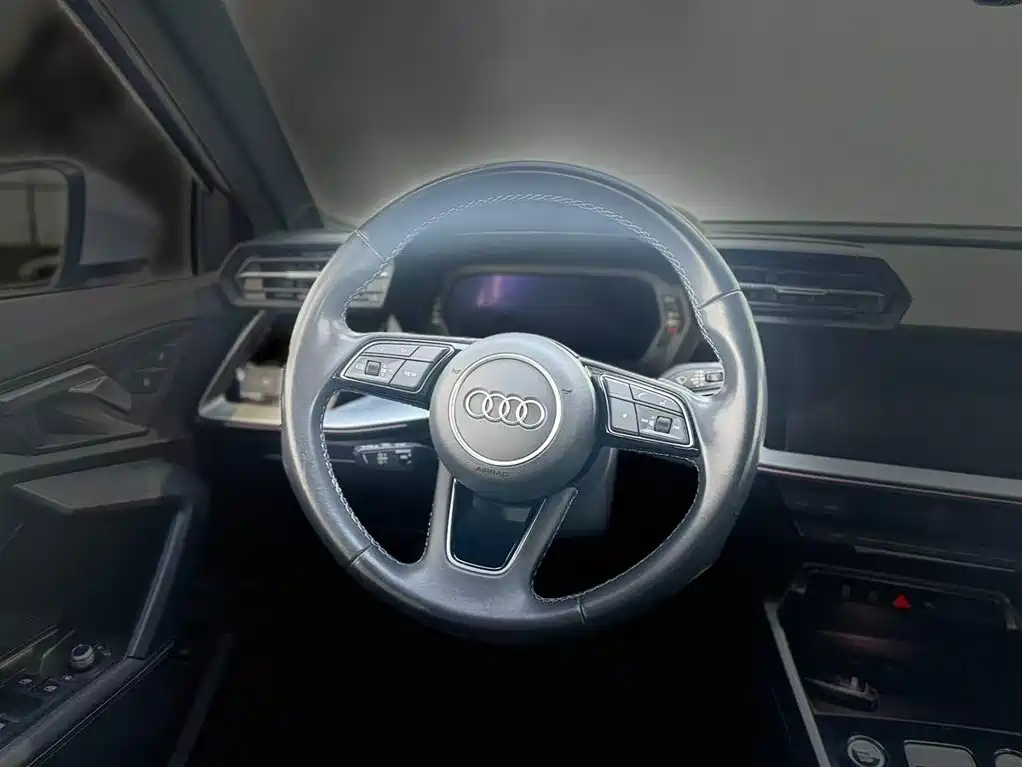 Audi A3 2024 Model A3L Limousine 35 TFSI Fashion Sport фото 12
