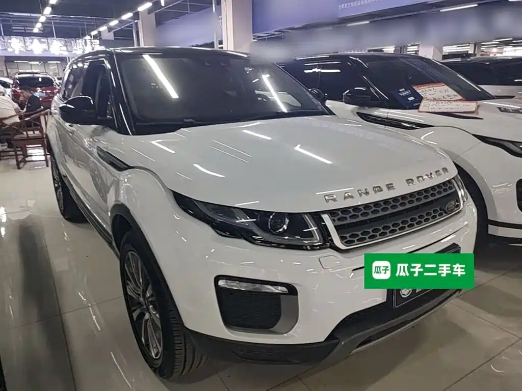 Land Rover Range Rover Evoque 2017 2.0T British Style Edition фото 4