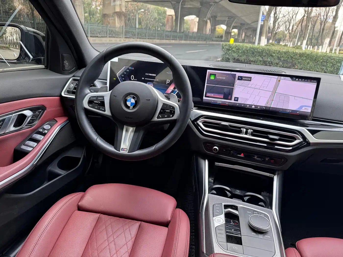 BMW 3 Series 2024 325i M Sport Shadowline Package фото 9