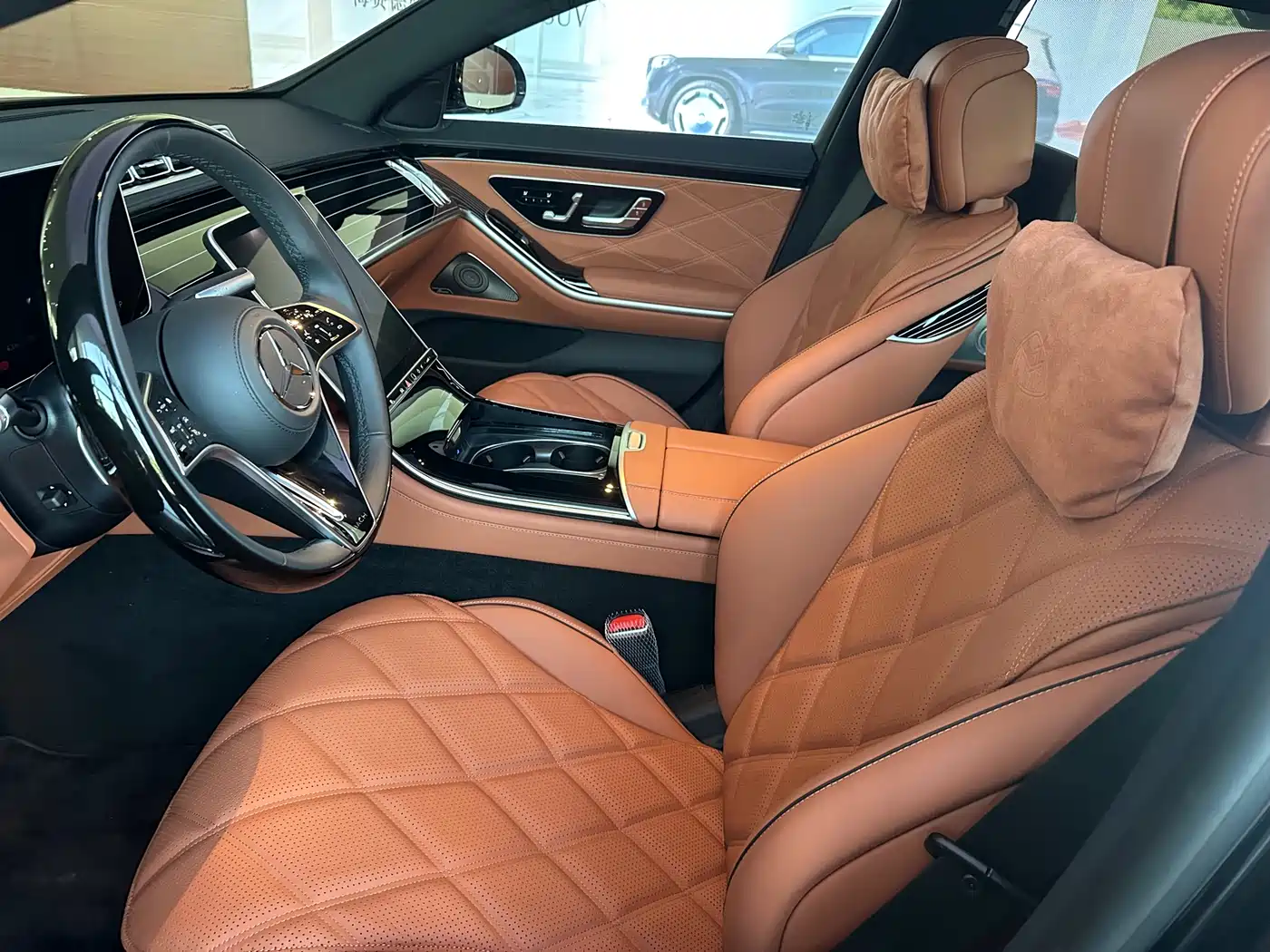 Mercedes-Benz Maybach S-Class 2026 S 580 4MATIC фото 6