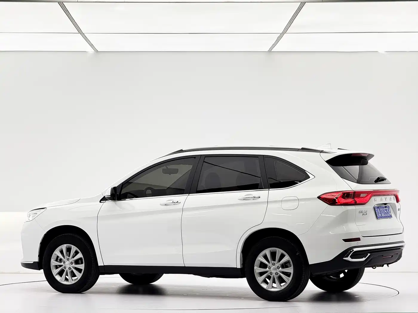 Haval M6 2023 PLUS 1.5T DCT Luxury Smart Connect фото 6