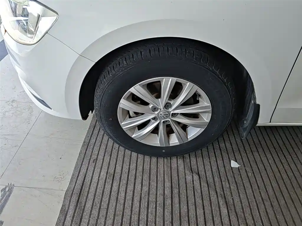 Volkswagen Bora 2016 Model 1.6L Automatic Fashion фото 23
