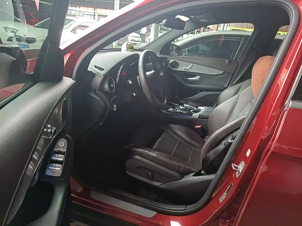 Mercedes-Benz GLC 2017 GLC 200 4MATIC фото 16
