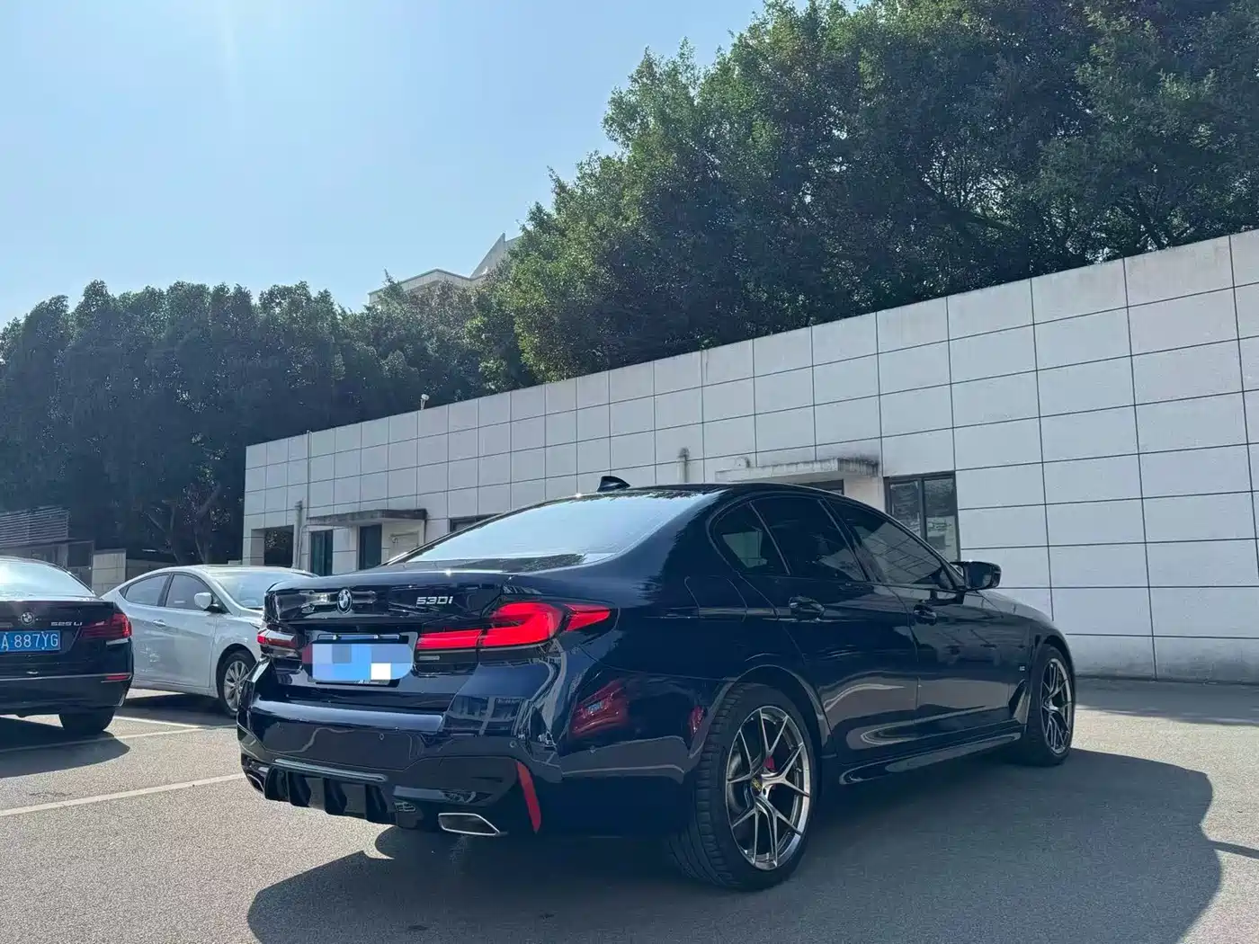 BMW 5 Series (Import) 2022 530i Style Edition M Sport Package фото 8