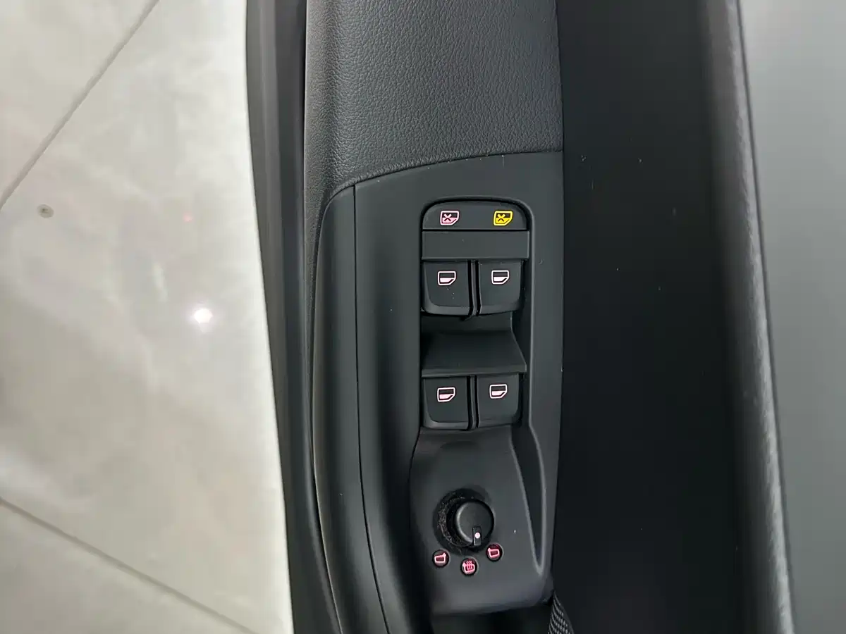 Audi Q3 2017 30 TFSI Sport фото 15