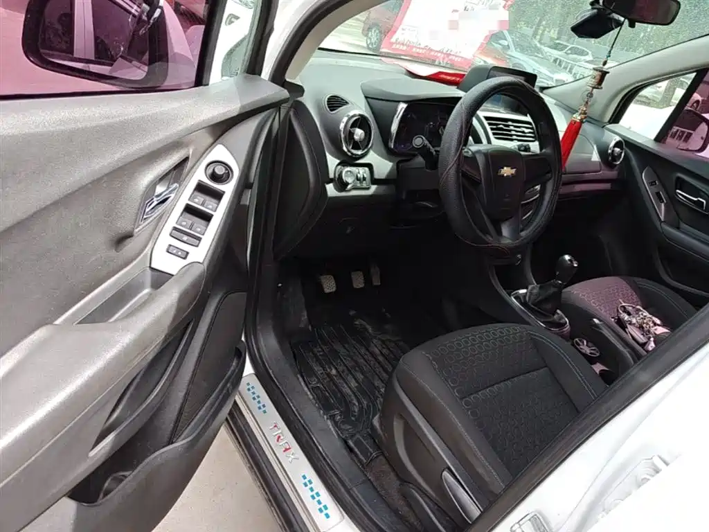 Chevrolet Trax 2014 1.4T Manual 2WD Comfort фото 12