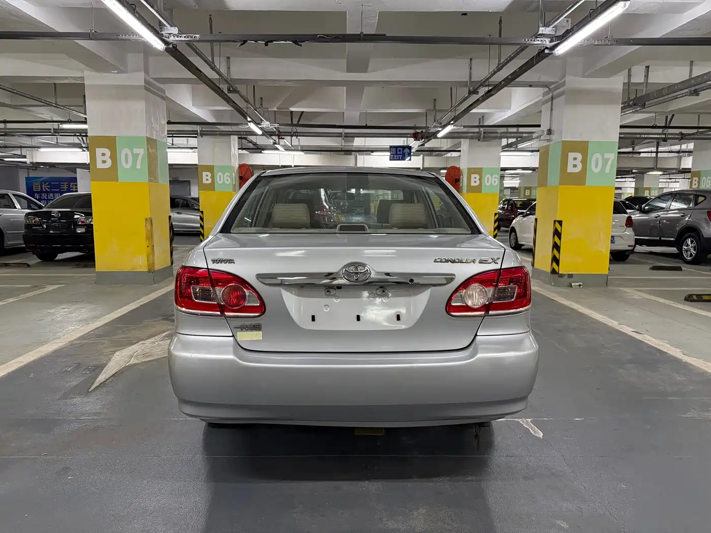 Toyota Corolla 2011 1.6L Automatic Classic Edition фото 3