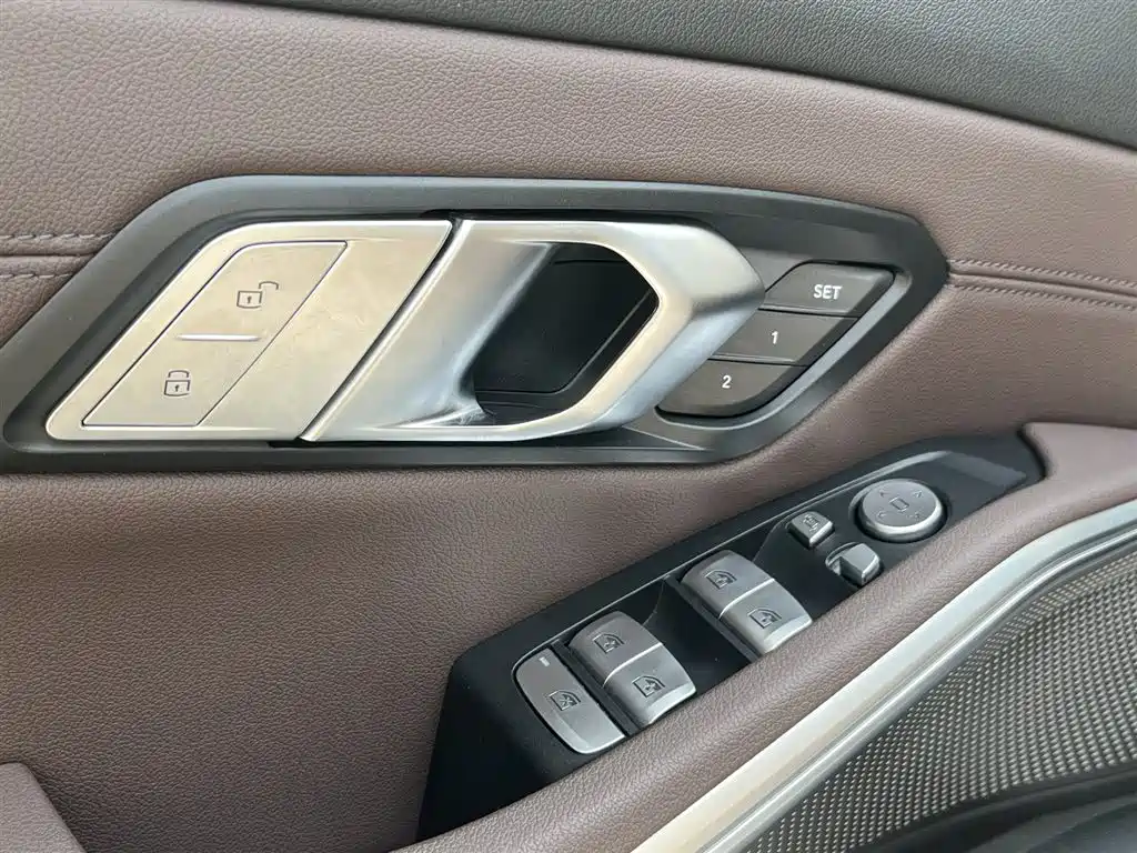 BMW 3 Series 2020 Facelift 325Li Launch Edition фото 13