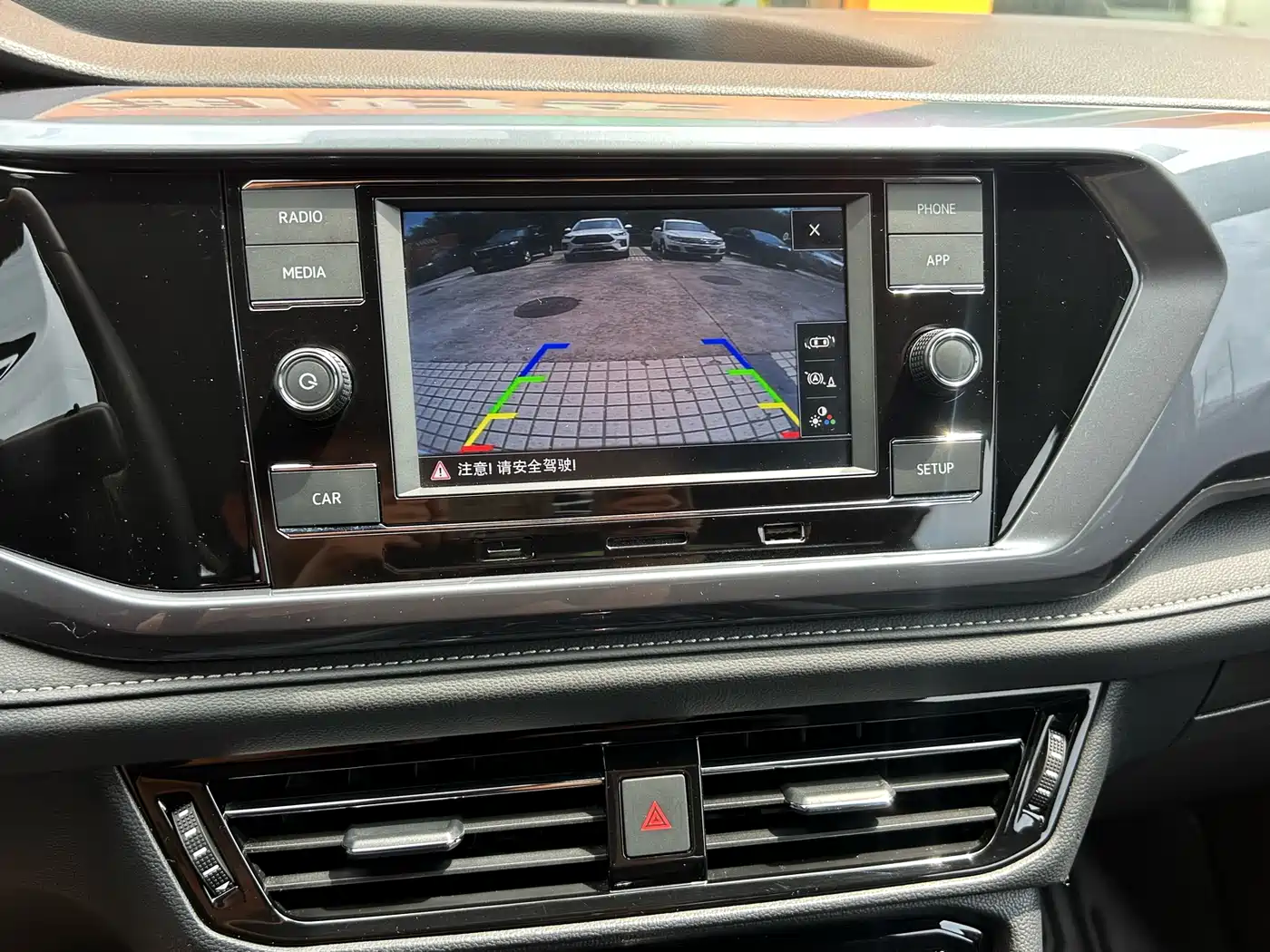 Volkswagen Tharu 2019 Model 280TSI 2WD R-line China VI фото 24
