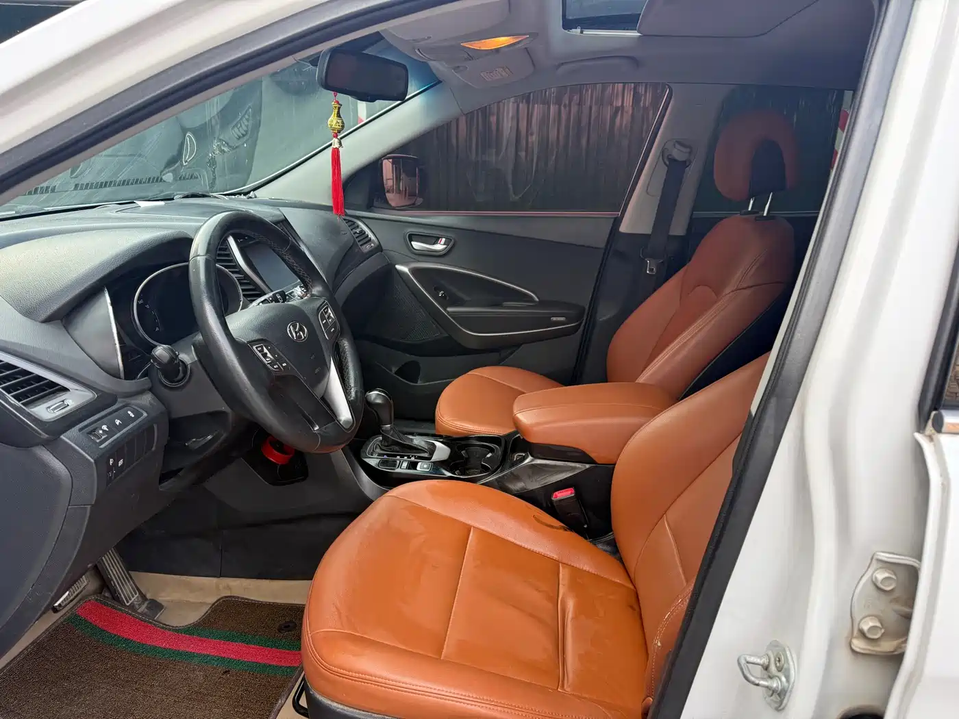 Hyundai Santa Fe 2013 Model 2.4L Automatic 2WD Comfort фото 7