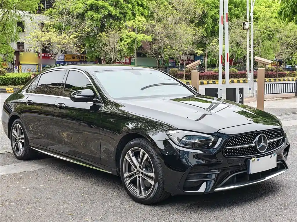 Mercedes-Benz E-Class 2022 Facelift E 260 L Sport фото 4