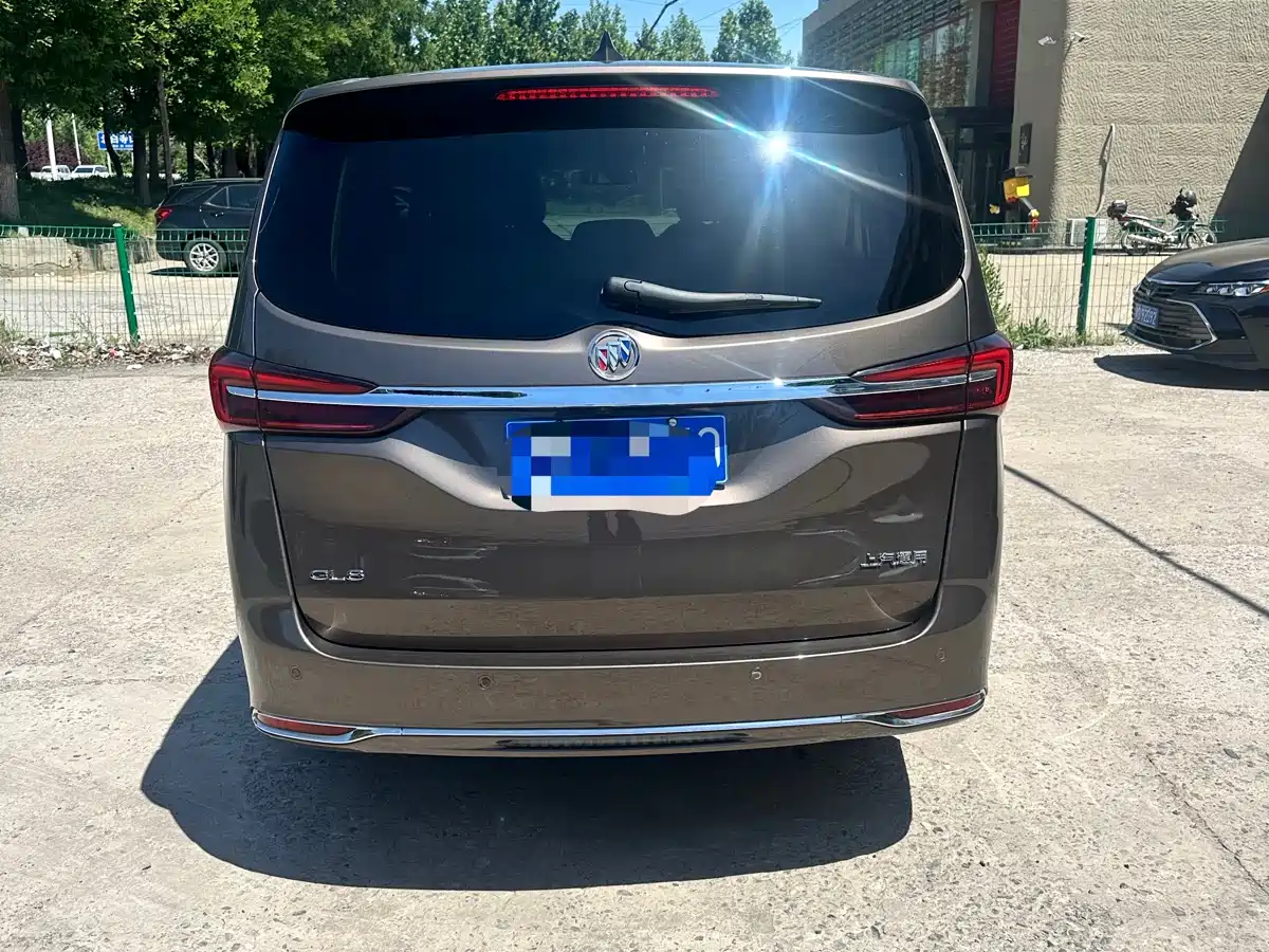 Buick GL8 2023 Land Business Class 652T Luxury фото 4
