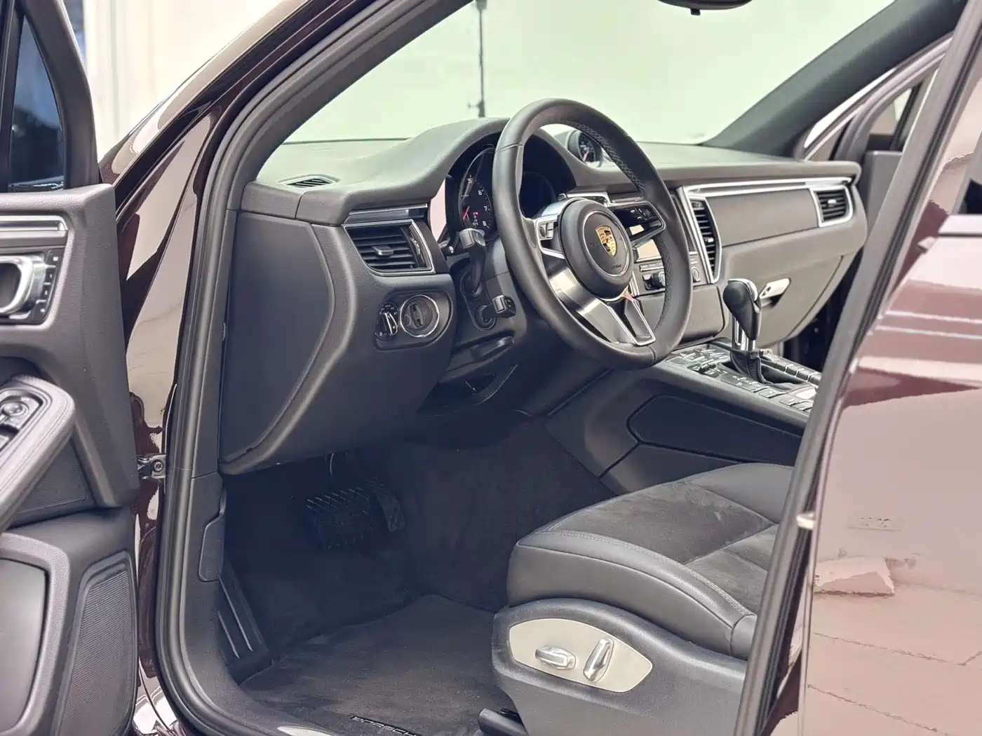 Porsche Macan 2016 Macan 2.0T фото 5