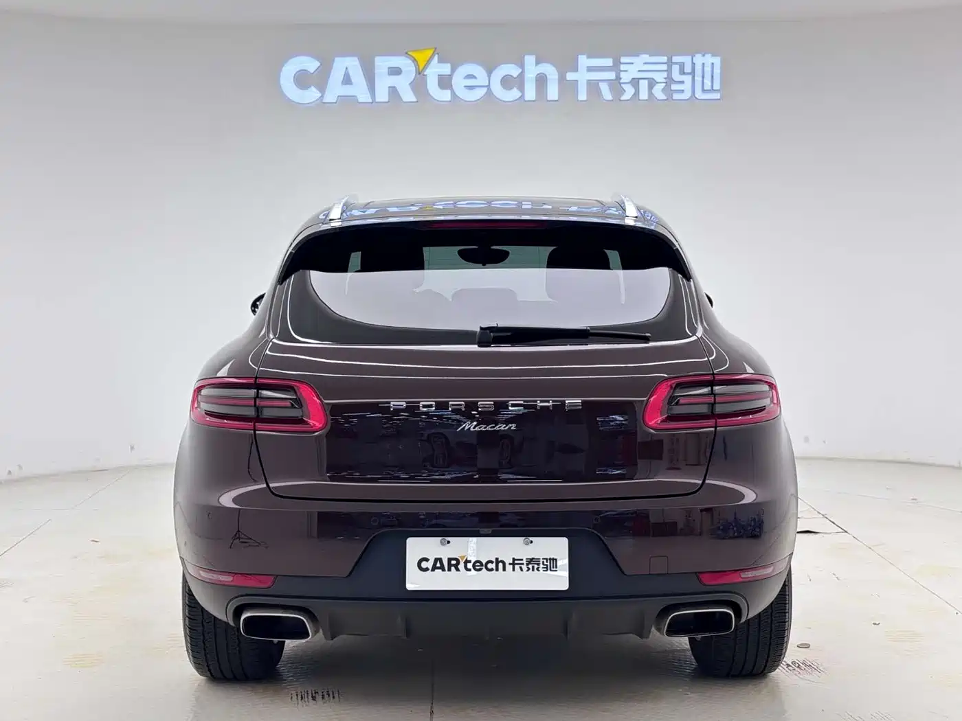 Porsche Macan 2016 Macan 2.0T фото 24