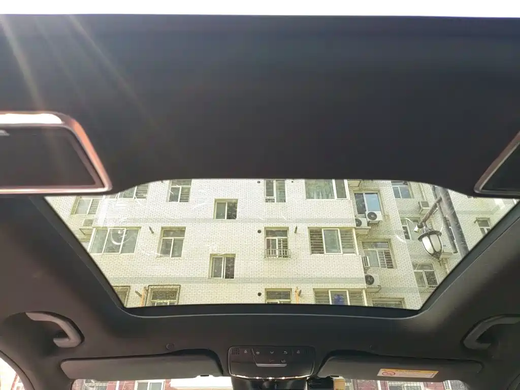 Mercedes-Benz GLC 2020 Facelift GLC 300 L 4MATIC Luxury фото 14