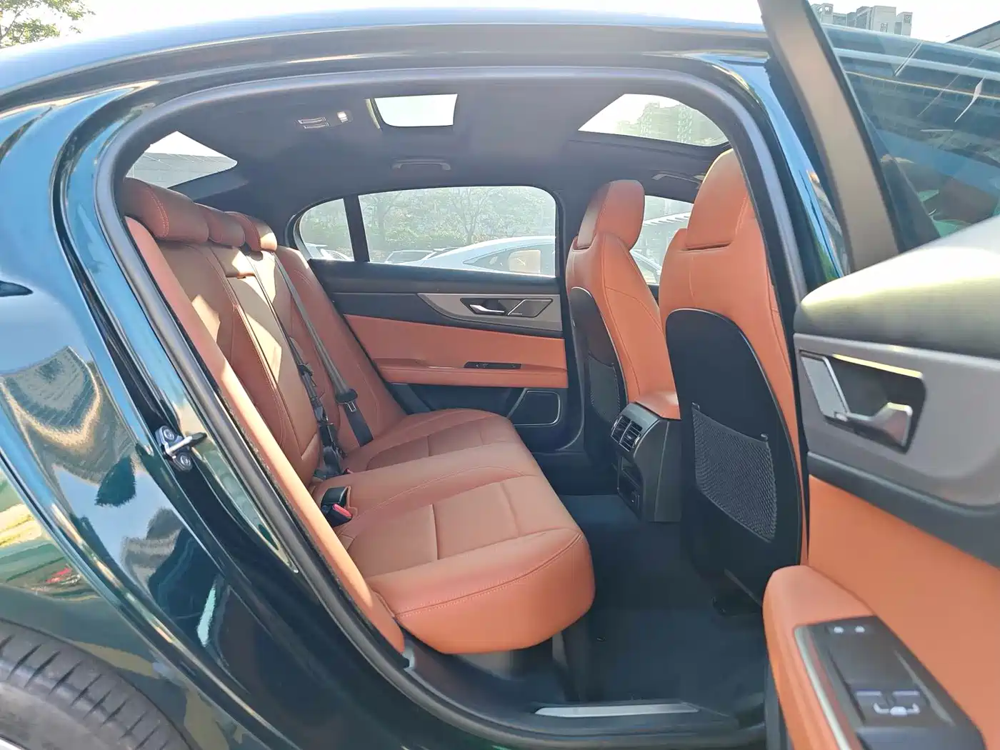 Jaguar XEL 2024 Model 2.0T 250PS R-DYNAMIC S Progressive Sport Edition фото 15