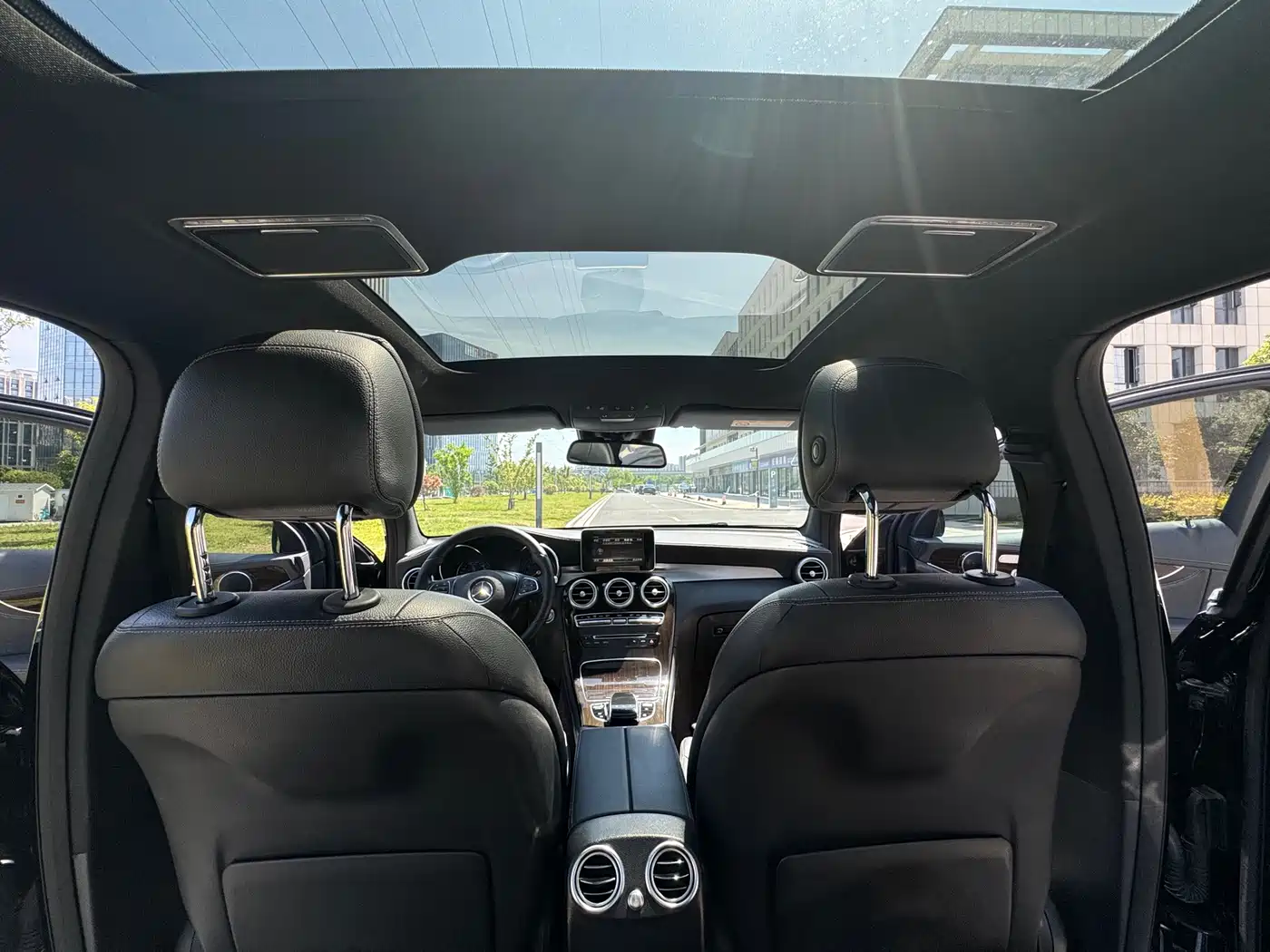 Mercedes-Benz GLC 2019 GLC 260 L 4MATIC Luxury фото 19
