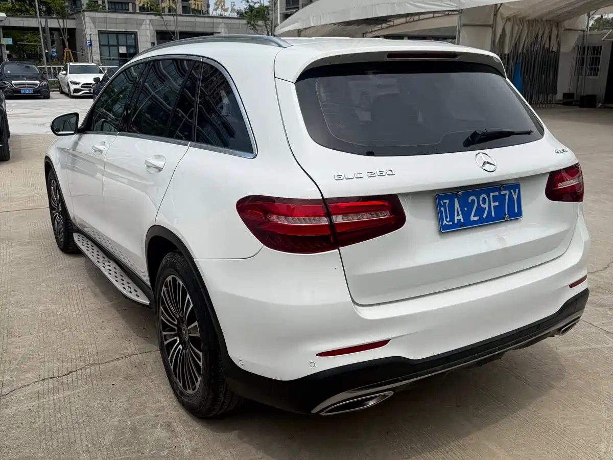 Mercedes-Benz GLC 2018 GLC 260 4MATIC Dynamic фото 10