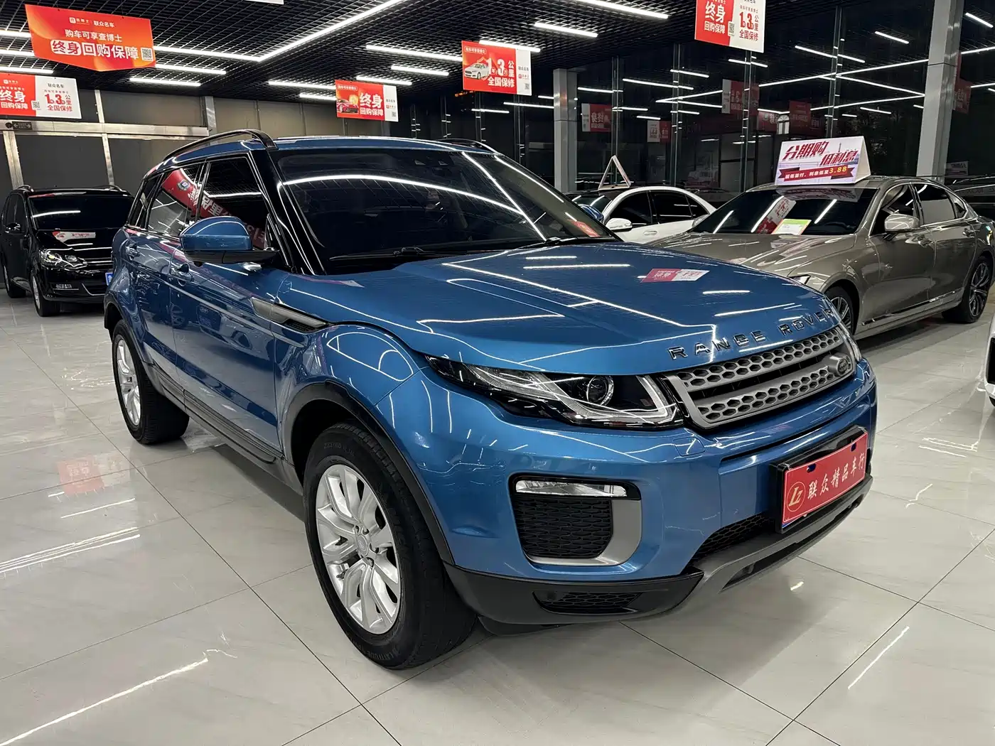 Land Rover Range Rover Evoque 2016 2.0T PURE Style фото 3