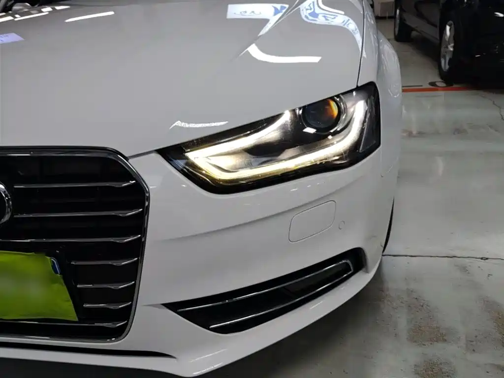 Audi A4L 2016 35 TFSI Collector's Edition Automatic Standard фото 24
