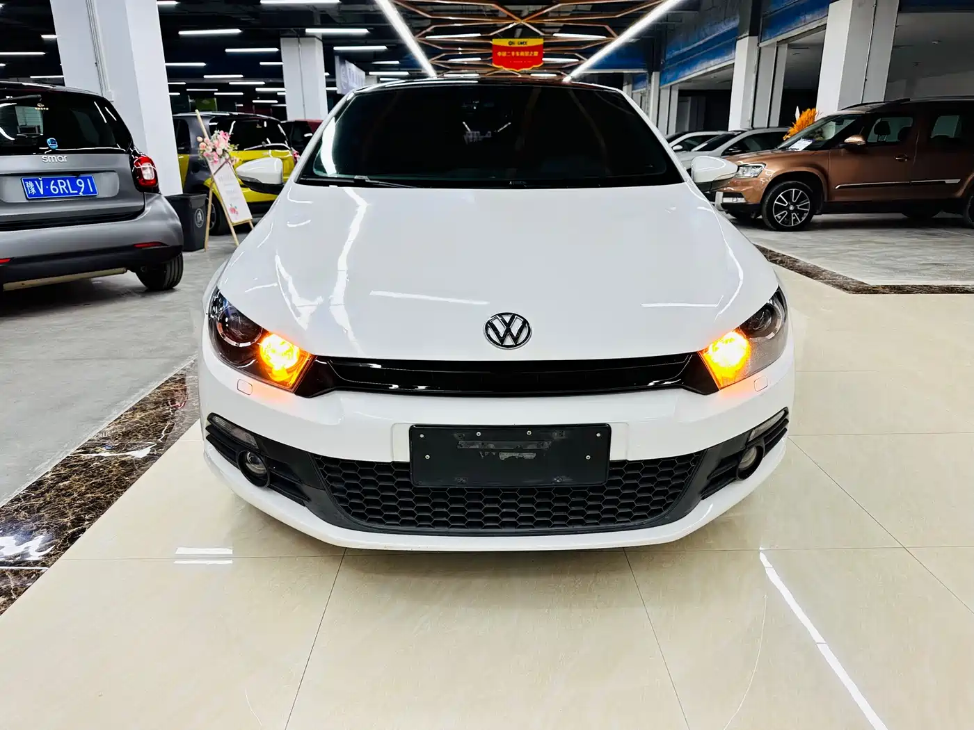 Volkswagen Scirocco 2011 2.0TSI R-Line фото 8