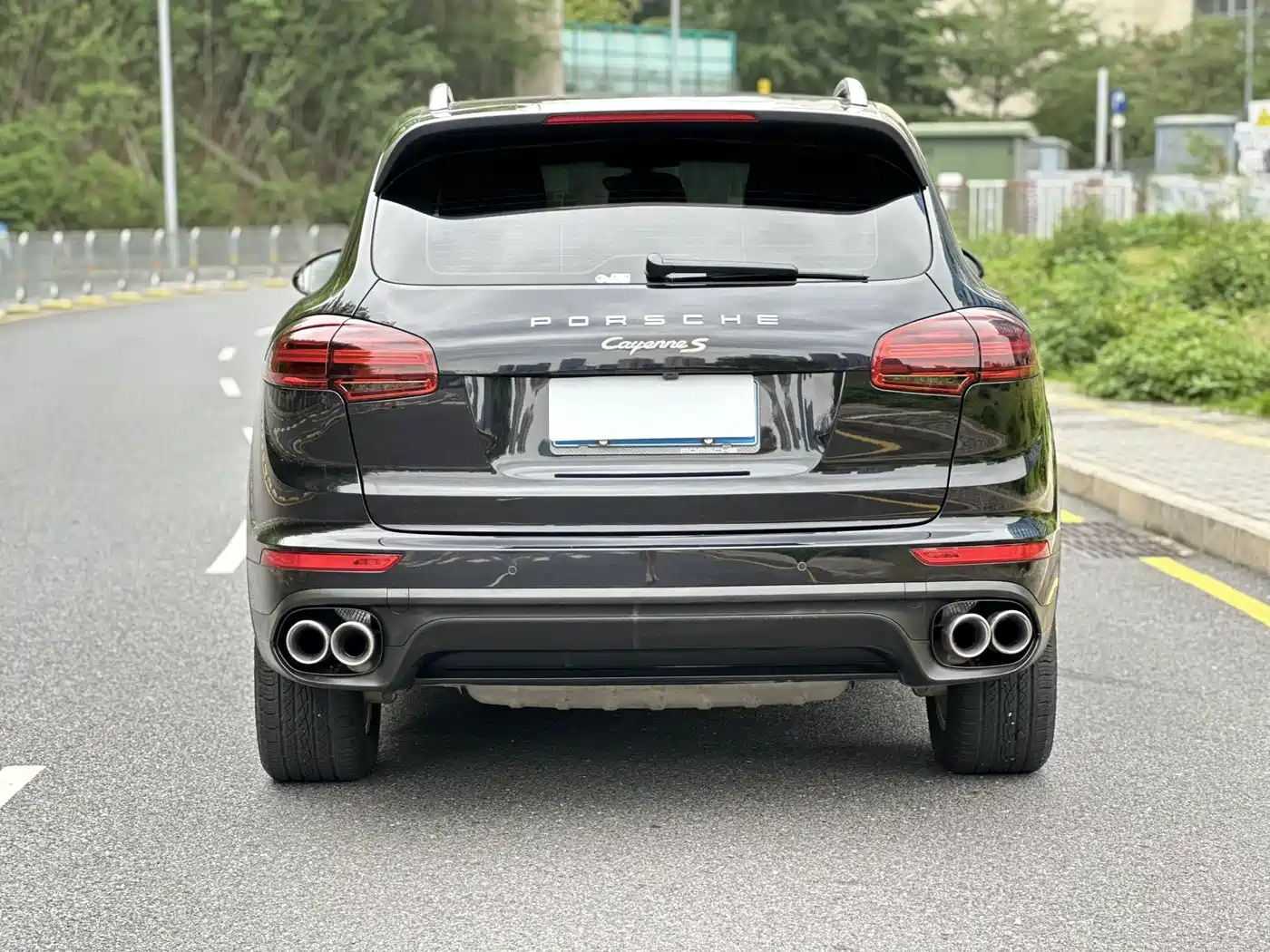 Porsche Cayenne New Energy 2016 Cayenne S E-Hybrid 3.0T фото 9