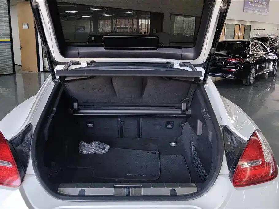 Porsche Panamera 2013 Panamera 4 Platinum Edition 3.6L фото 4