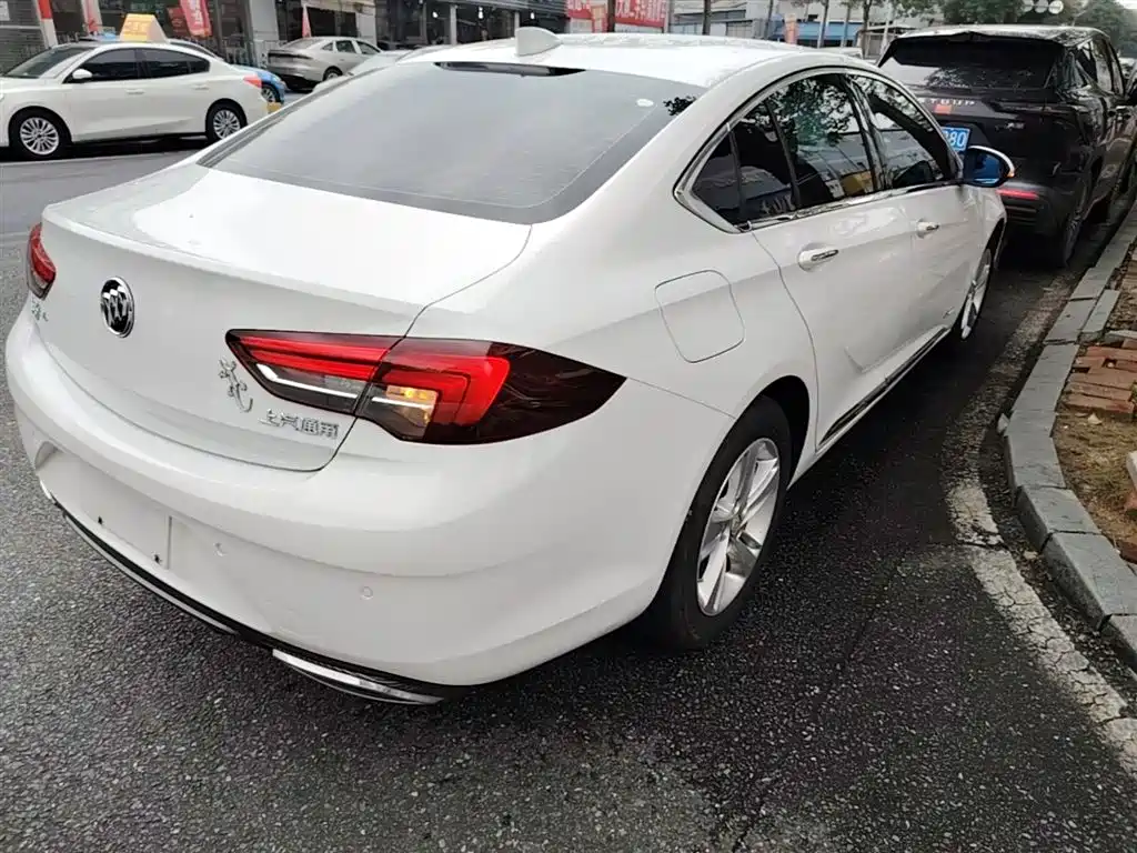 Buick Regal 2017 20T Elite Type фото 7