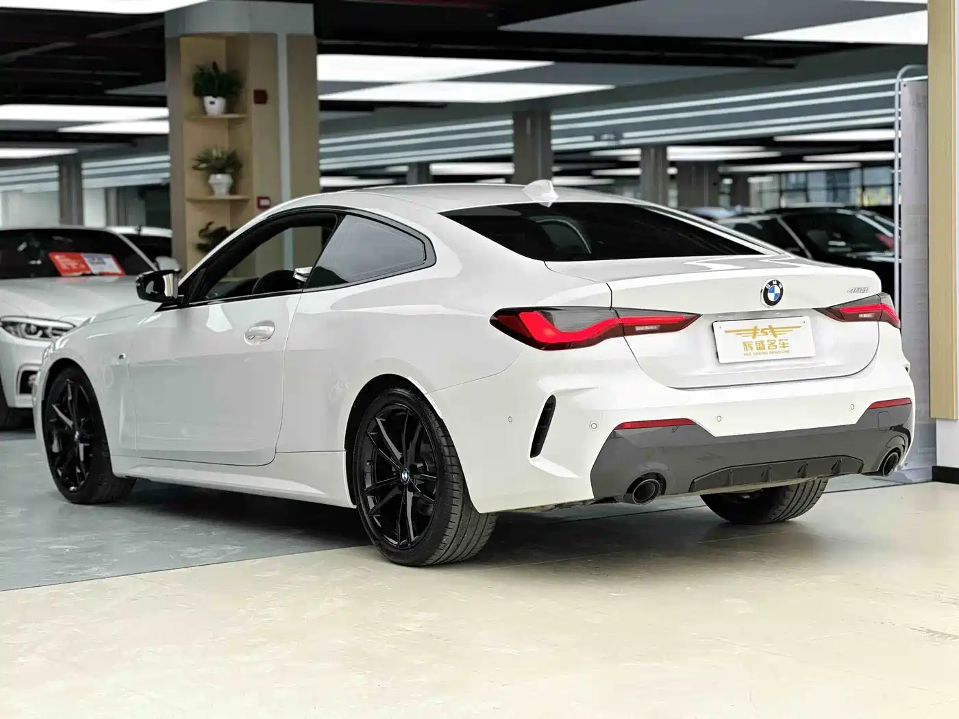 BMW 4 Series 2021 425i M Sport Black Night Edition фото 4