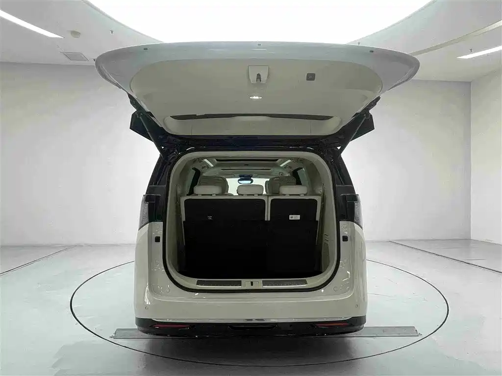 Buick Zhijing Shijia 2026 Model PHEV Base Version фото 10
