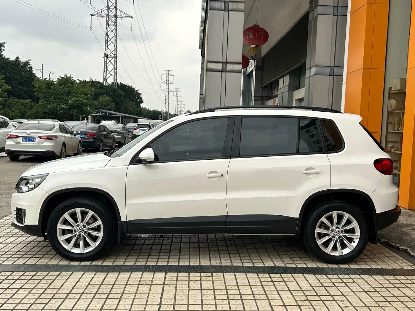 Volkswagen Tiguan 2016 280TSI Automatic 2WD Silk Road Fashion Edition фото 9