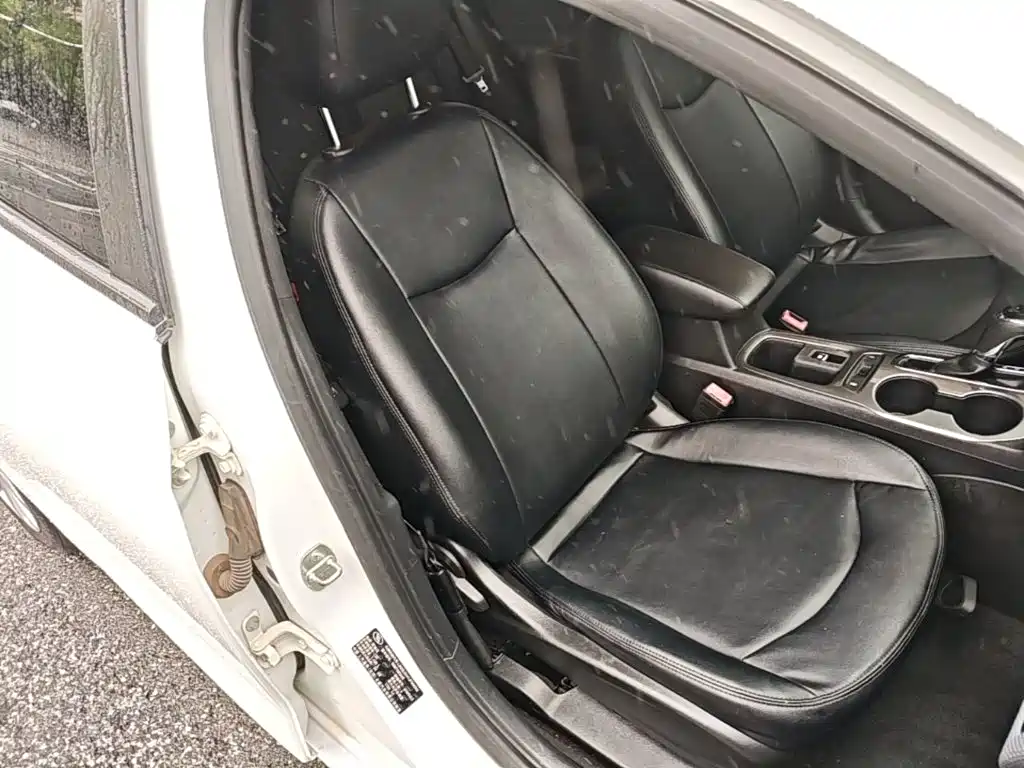 Chevrolet Cruze 2018 2018 320 Automatic Pioneer Sunroof Edition