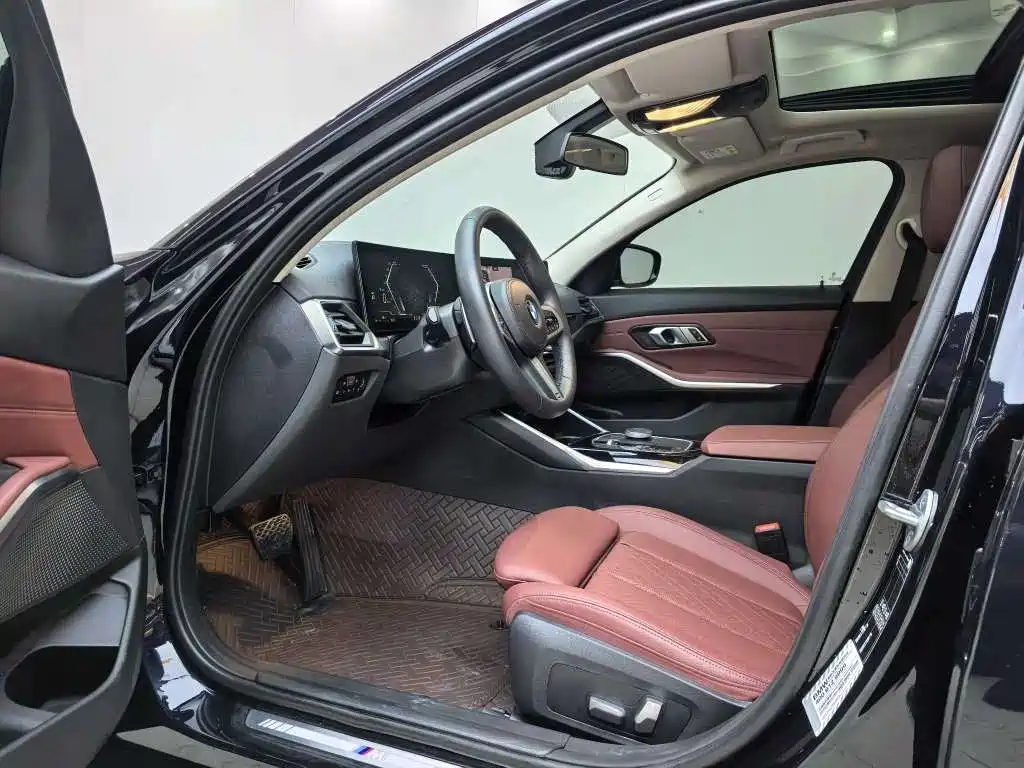 BMW 3 Series 2023 320Li M Sport Package фото 22