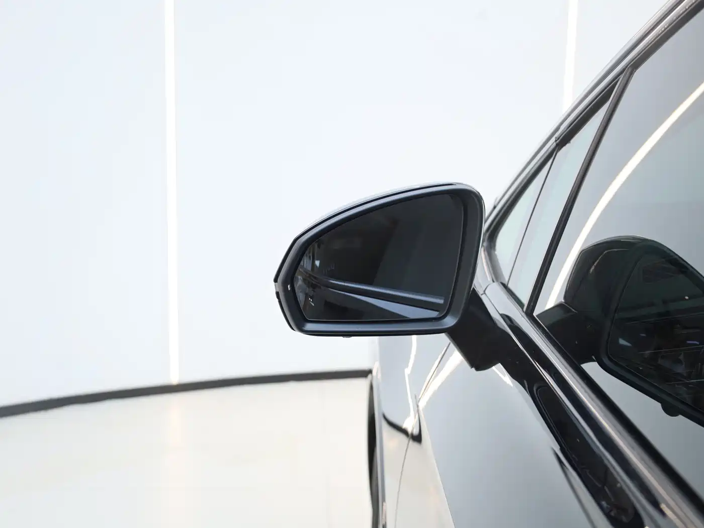 Volkswagen Viloran 2024 2023 380TSI Premium Edition