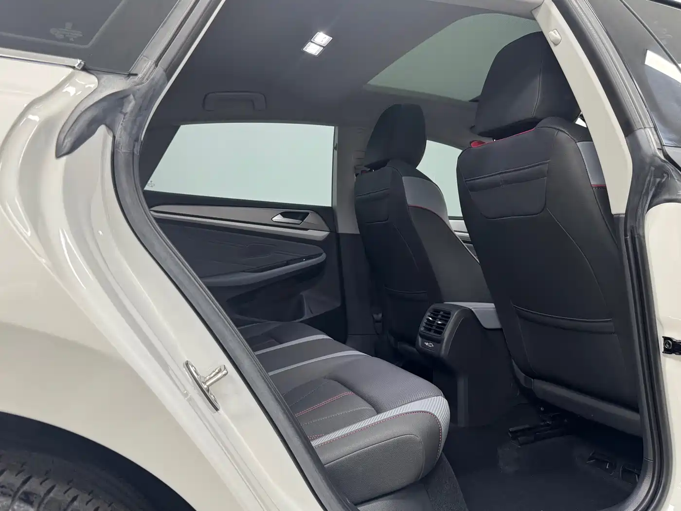 Volkswagen Lamando, миниатюра 16