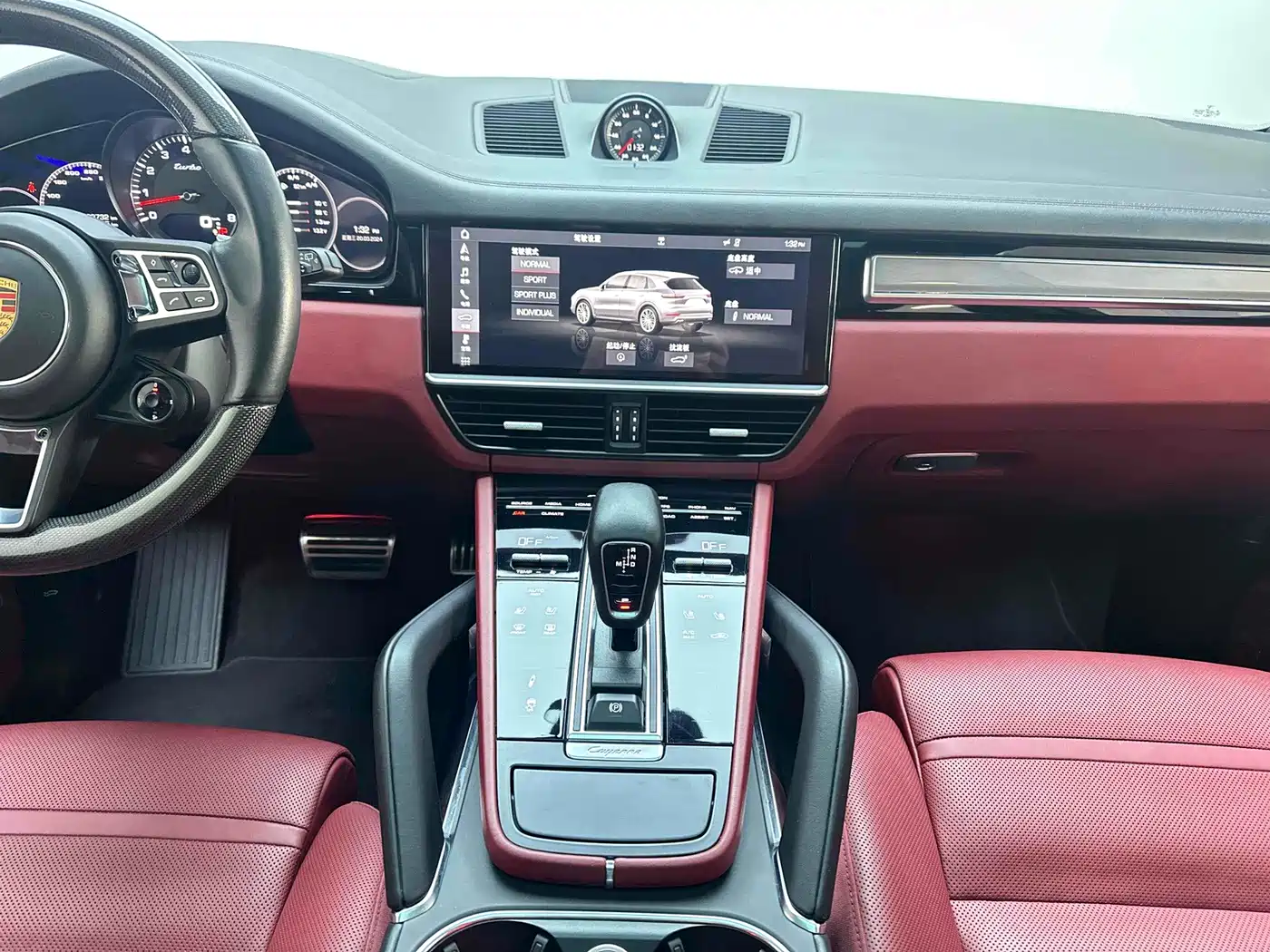 Porsche Cayenne 2018 Cayenne Turbo 4.0T фото 18