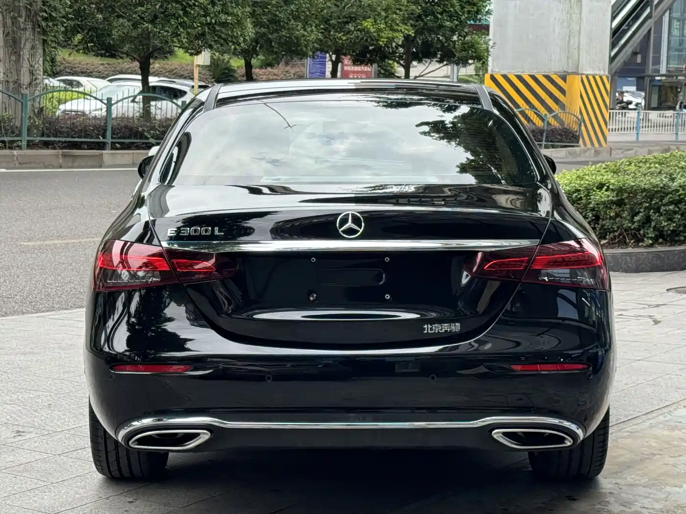 Mercedes-Benz E-Class 2023 E 300 L Fashion фото 20