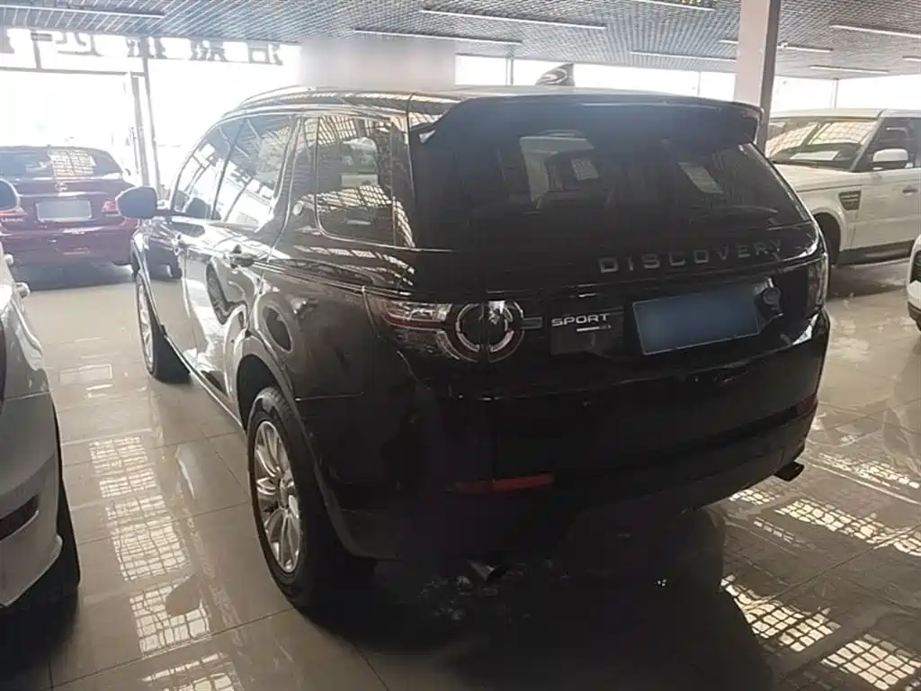 Land Rover Discovery Sport 2017 2.0T SE фото 5