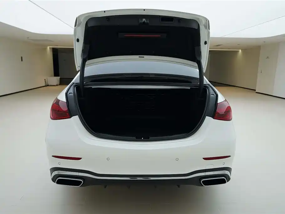 Mercedes-Benz C-Class 2024 C 260 L Sport фото 6