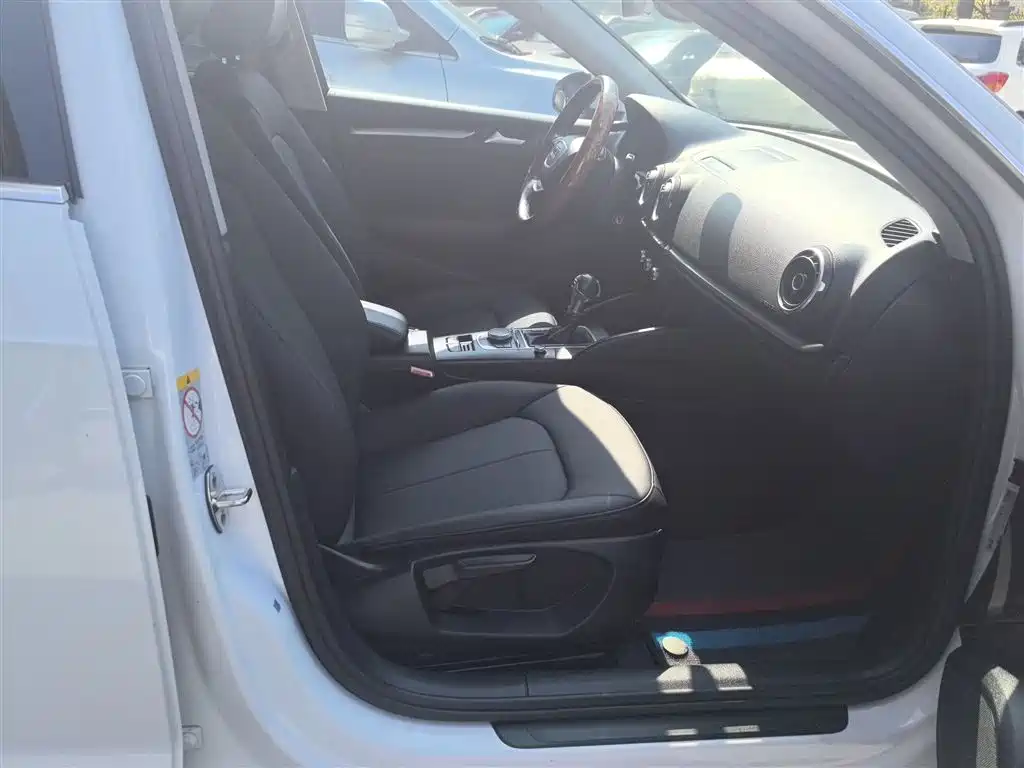Audi A3 2014 Sportback 35 TFSI Automatic Progressive фото 25