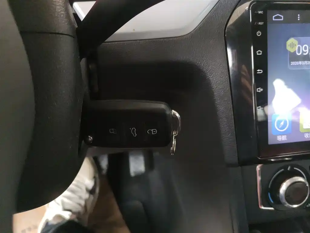 Volkswagen Jetta 2013 1.6L Automatic Comfort фото 17